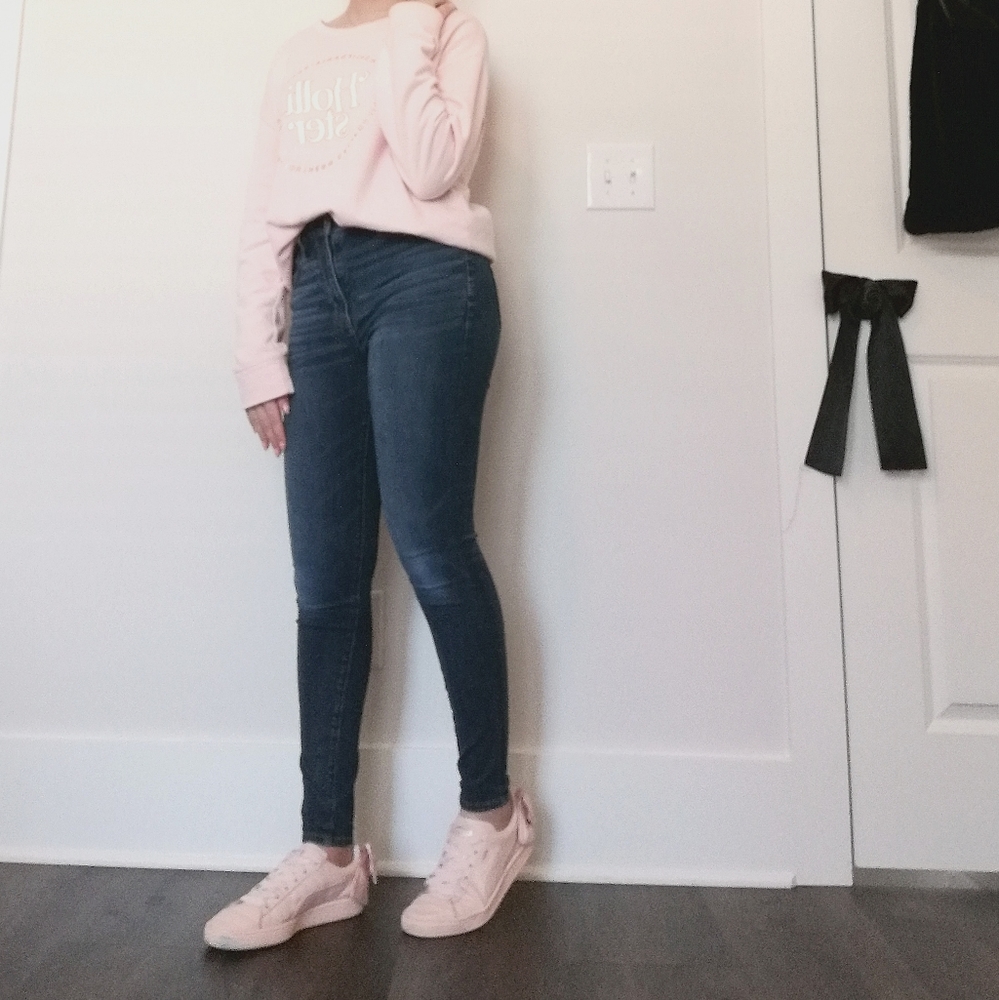 American Eagle Dark High Waisted Jeans